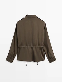 Flowing shirt with waist detail