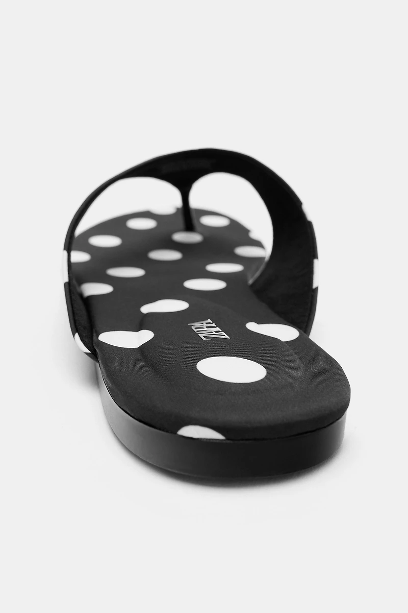 POLKA DOT FLAT SANDALS