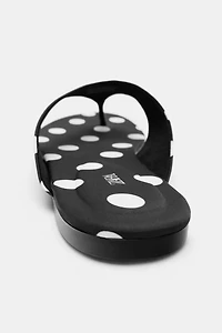 POLKA DOT FLAT SANDALS