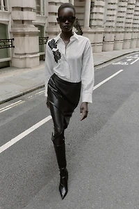 CHEMISE À RAYURES FLEUR EN DENTELLE