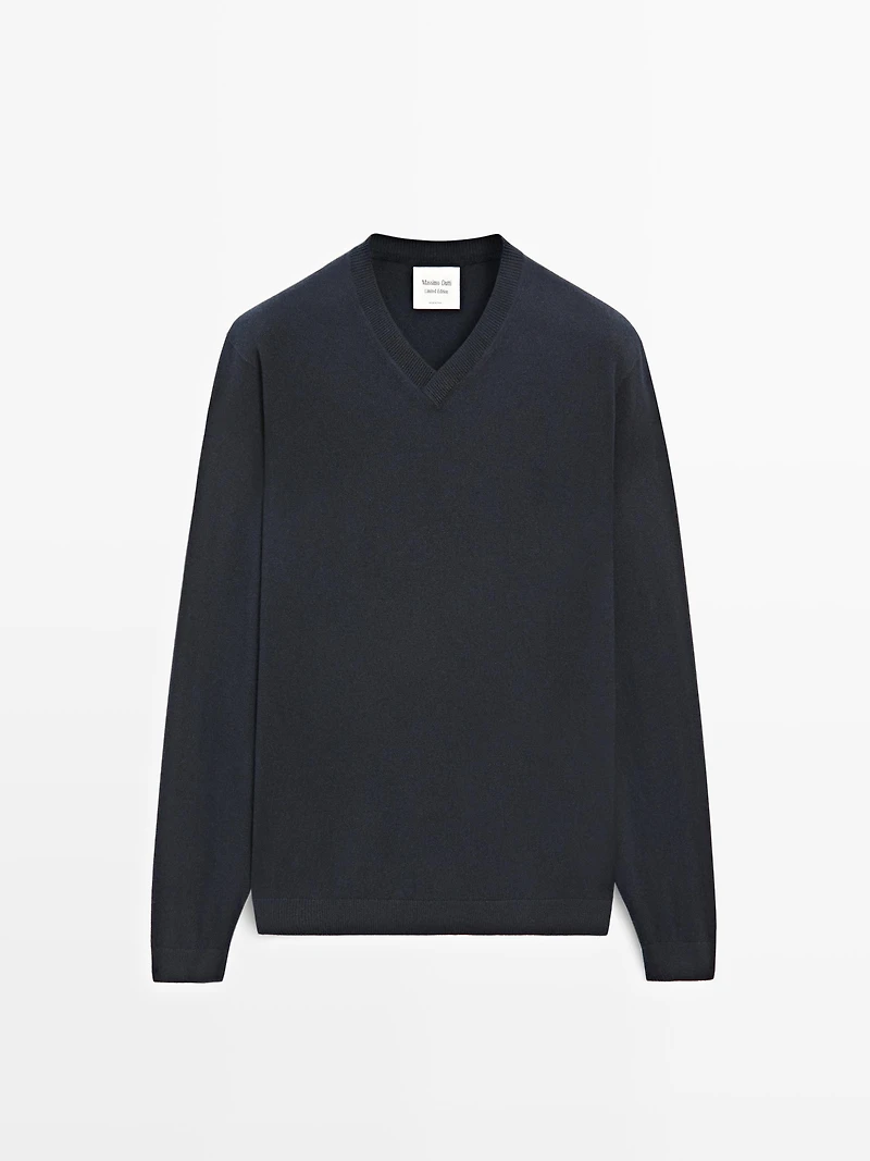 Wool and cashmere knit V-neck sweater - LIMITED