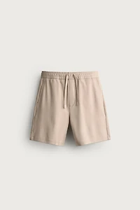 COMFORT TEXTURED SHORTS