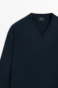 100% cashmere knit sweater