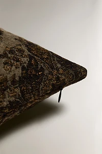 JACQUARD THROW PILLOW COVER