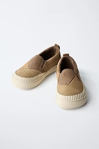 TENNIS OU BASKET EN CUIR