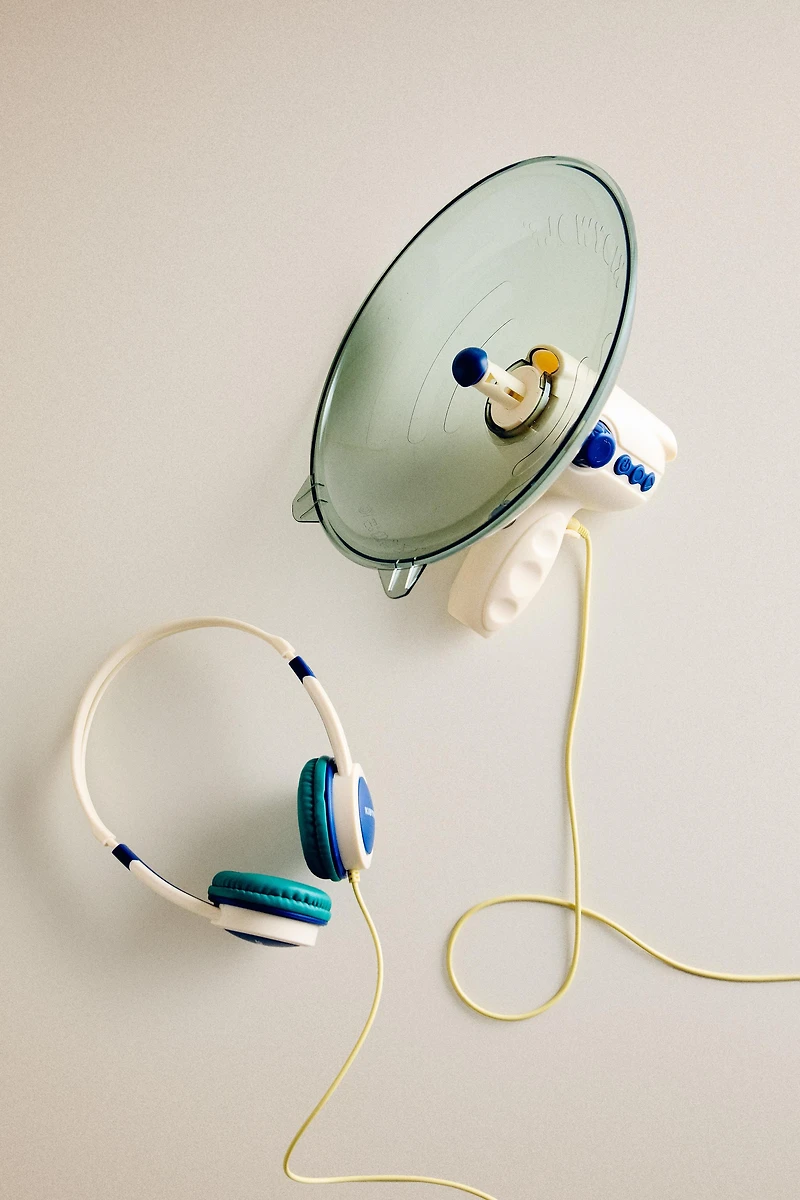 KIDS' SOUND AMPLIFIER TOY