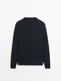 Cable-knit 100% cotton sweater with crew neck