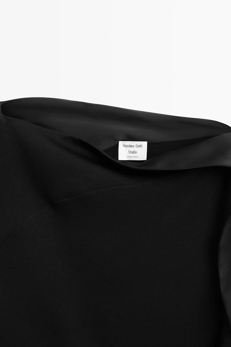 Robe fluide asymétrique à volant - STUDIO