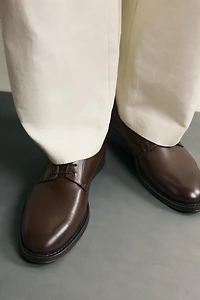 DRESS SHOES