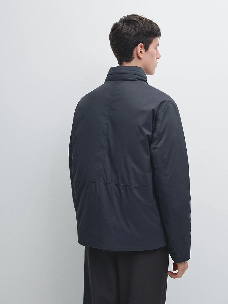 Short water-repellent down blend jacket