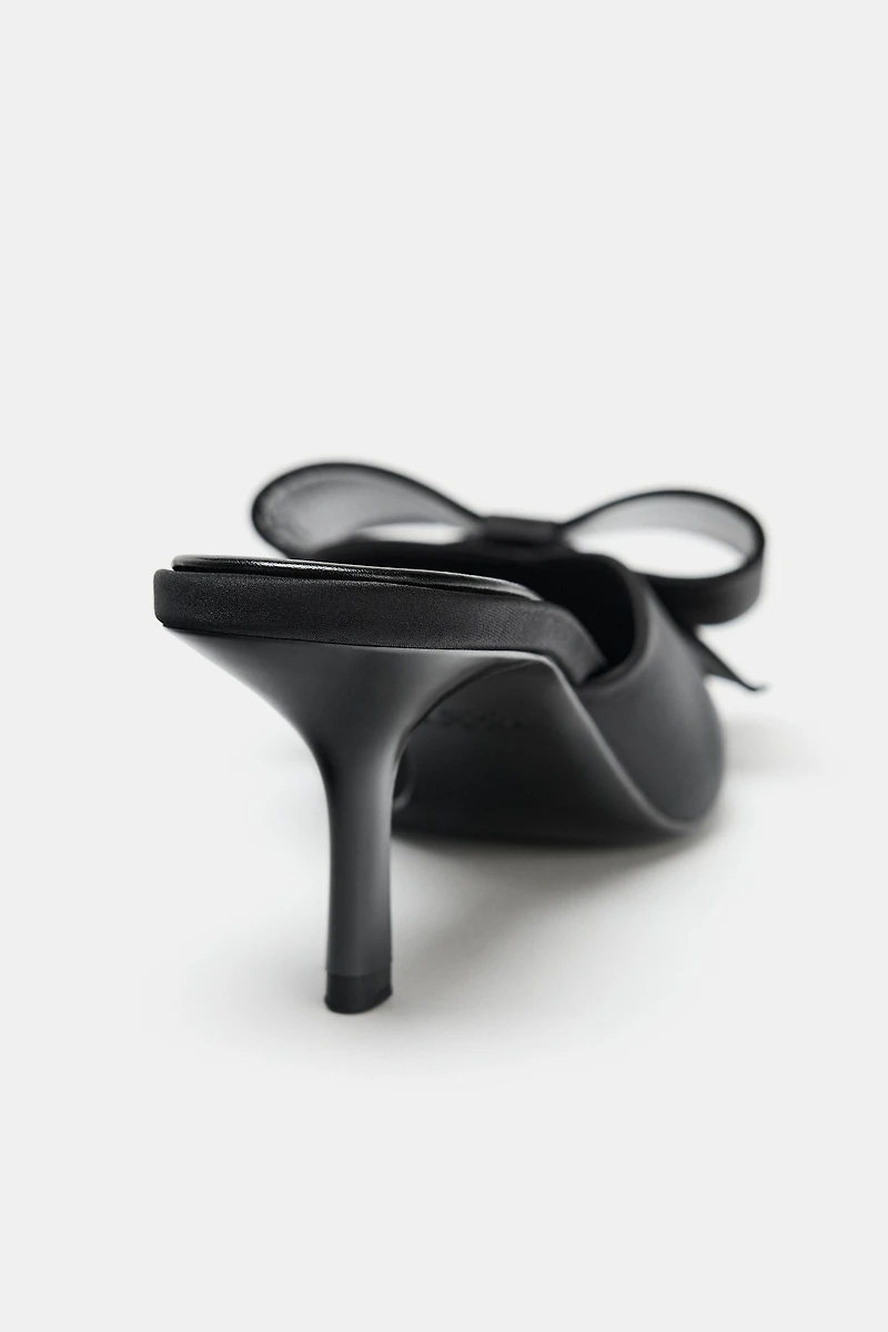 BOW HEELED MULES
