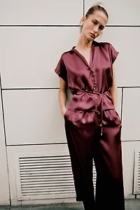 BELTED SATIN EFFECT SHIRT