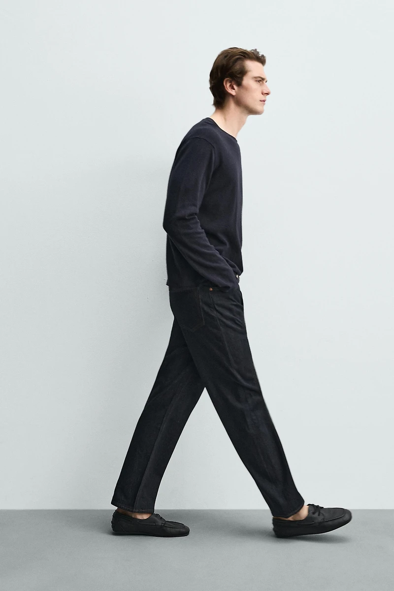 STRAIGHT FIT JEANS