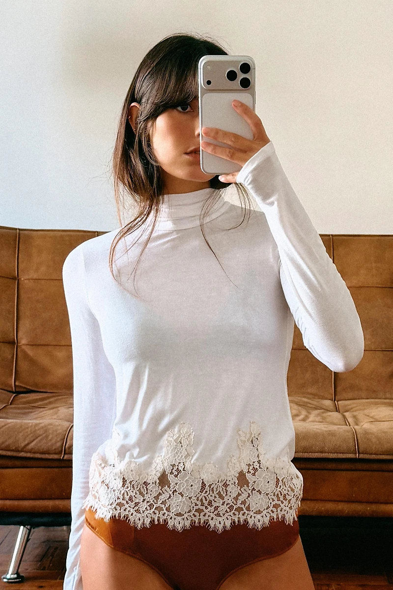 COMBINATION LACE T-SHIRT