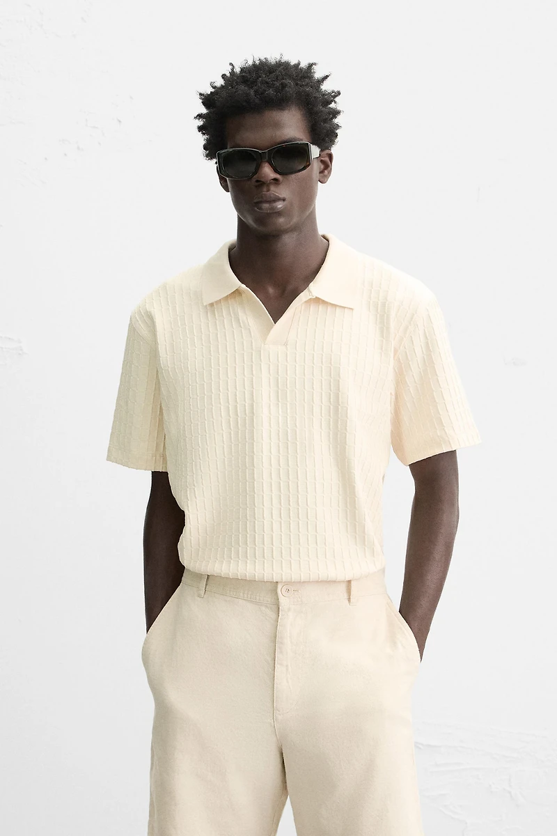 TEXTURED POLO