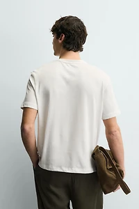 CONTRAST PRINT T-SHIRT