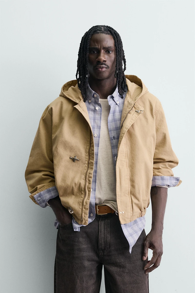 RELAXED FIT HOODED FIREMAN CLASP JACKET