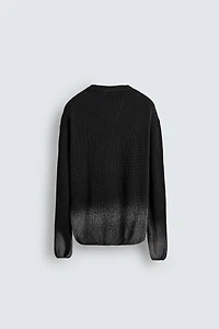 SPRAY-EFFECT PRINT SWEATER