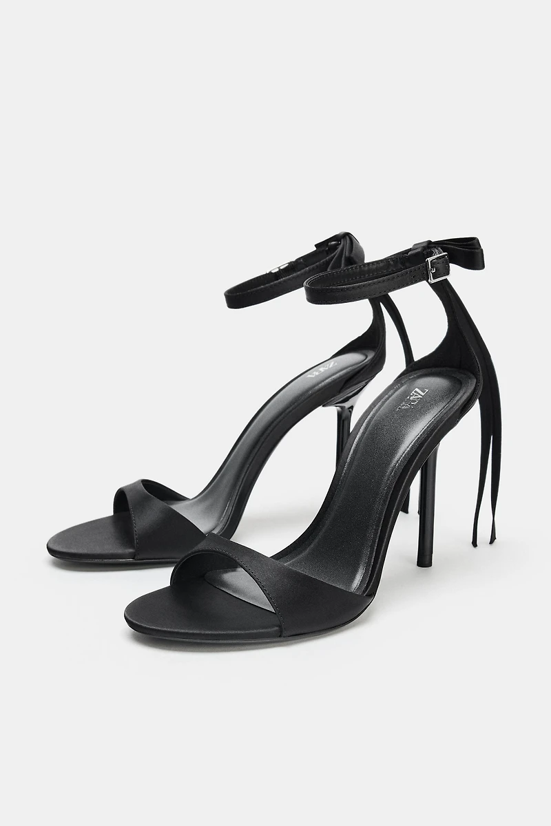 BOW ANKLE STRAP SANDALS