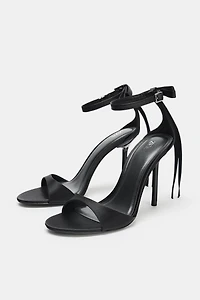 BOW ANKLE STRAP SANDALS