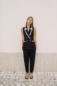 HIGH-WAISTED SLIM PANTS