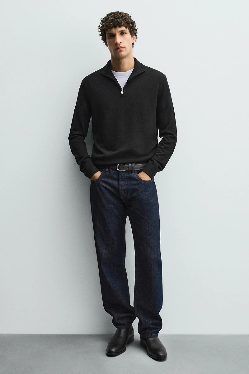 POINTED CHELSEA BOOTS