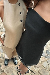 ROBE COURTE CEINTURE BAS