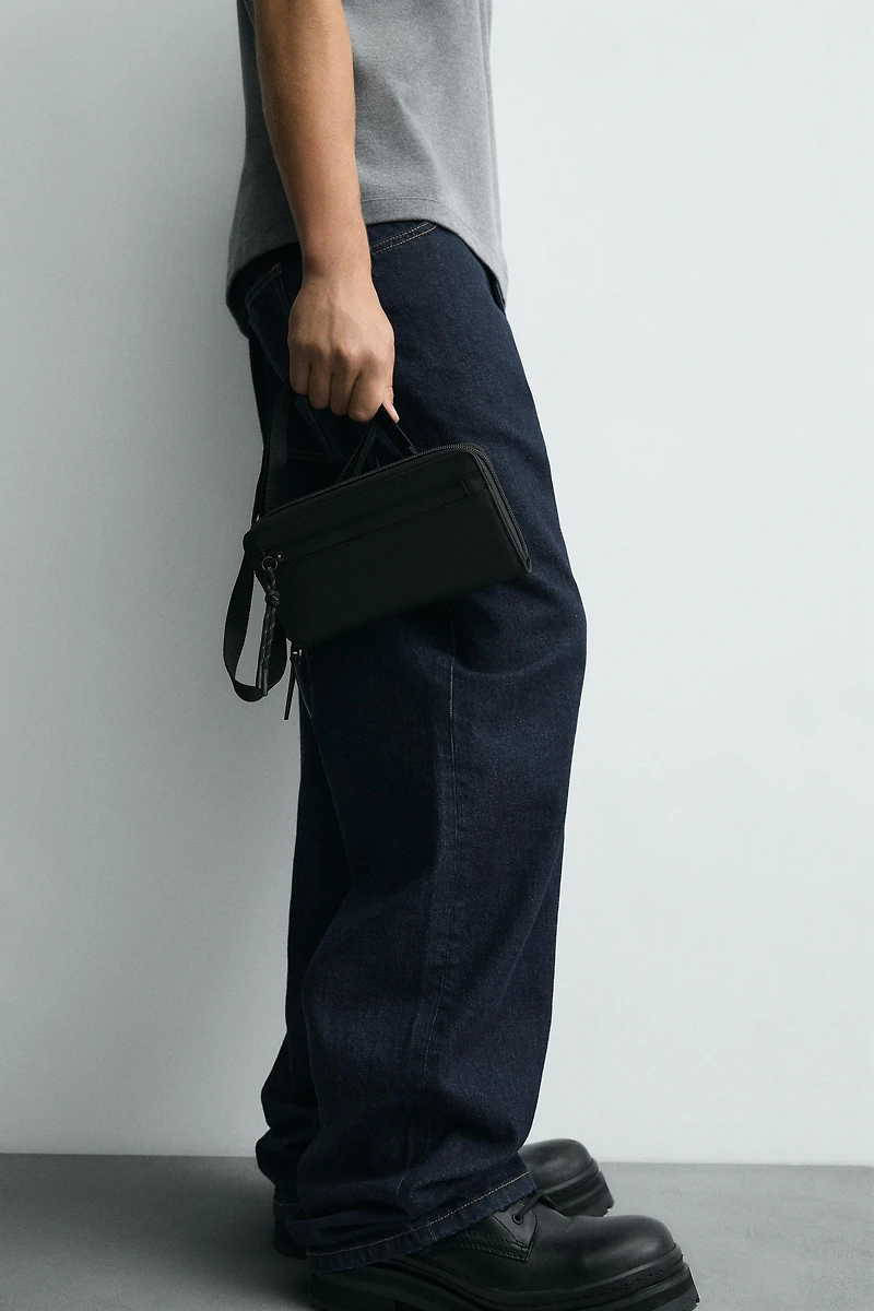 RUBBERIZED WALLET