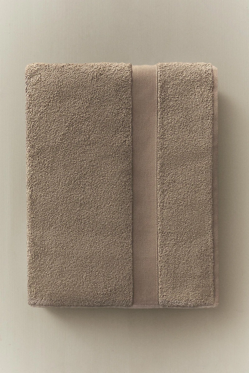 SERVIETTE DE BAIN COTON PREMIUM (600 g/m²)