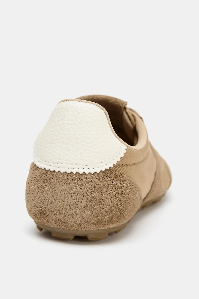 SOFT RUNNING SNEAKERS