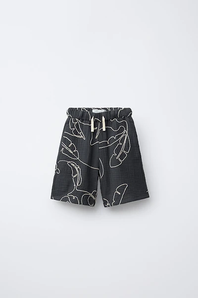 TEXTURED EMBROIDERED SHORTS