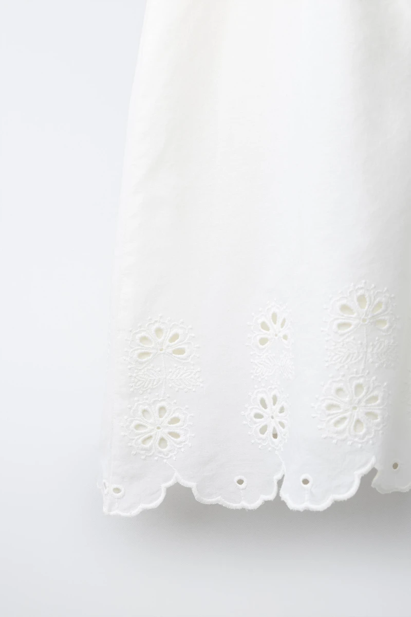 EMBROIDERED PETER PAN COLLAR ROMPER