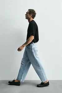 TAPERED WIDE FIT JEANS