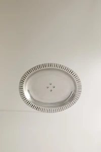 WAVY METAL BATHROOM SOAP DISH