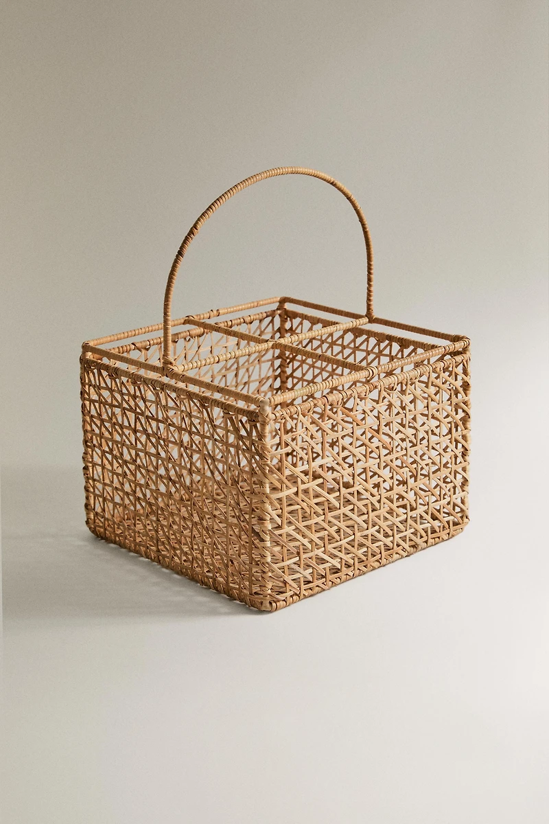 RATTAN BOTTLE STAND WITH HANDLE