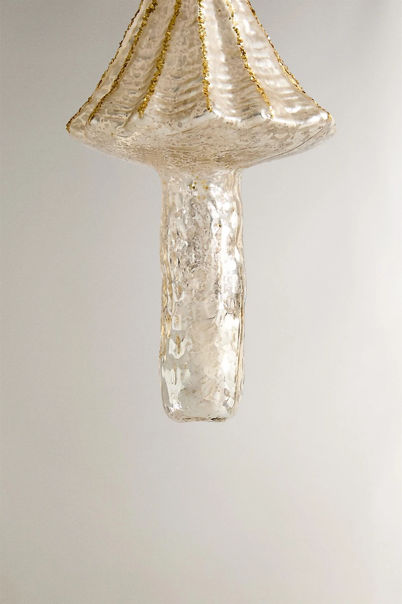 CHRISTMAS TREE MUSHROOM ORNAMENT