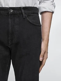 Tapered fit jeans