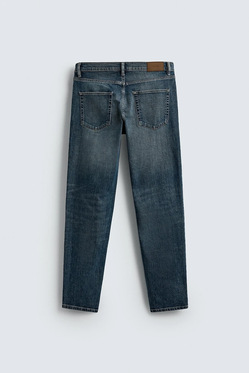 JEAN SLIM FIT BASIQUE