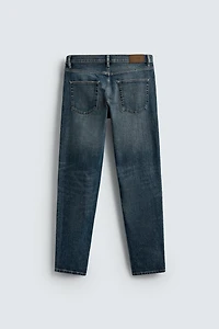 JEAN SLIM FIT BASIQUE