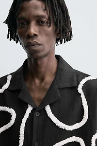RAISED EMBROIDERY SHIRT