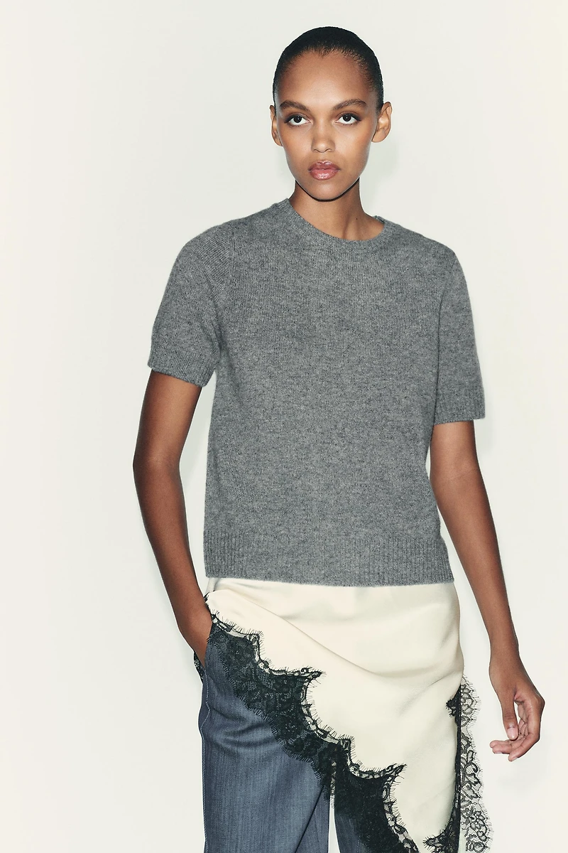 100% WOOL SHORT SLEEVE SWEATER