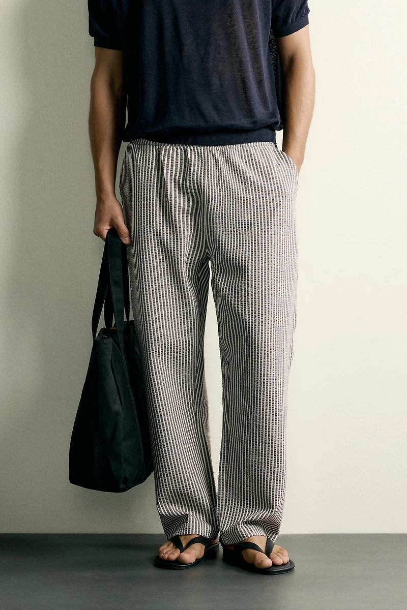 CONTRAST SEERSUCKER RELAXED FIT PANTS