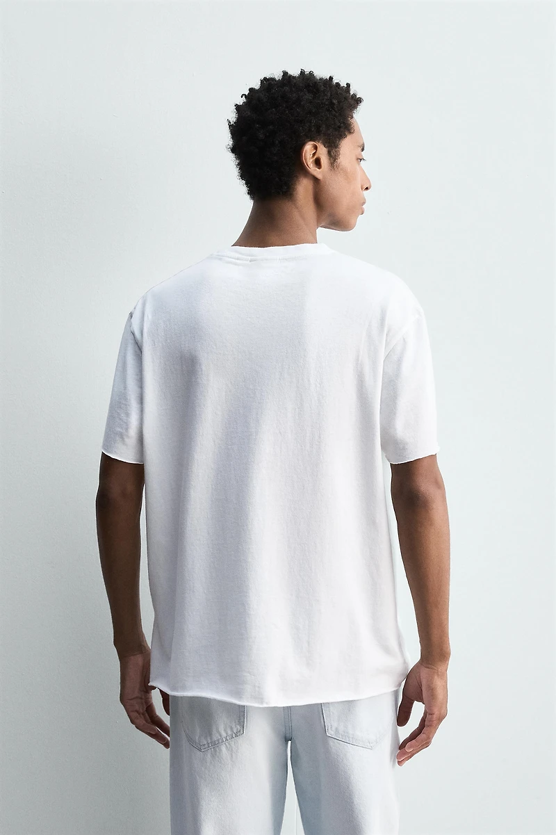 T-SHIRT LIGHTWEIGHT FINITION IRRÉGULIÈRE