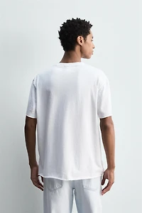 T-SHIRT LIGHTWEIGHT FINITION IRRÉGULIÈRE