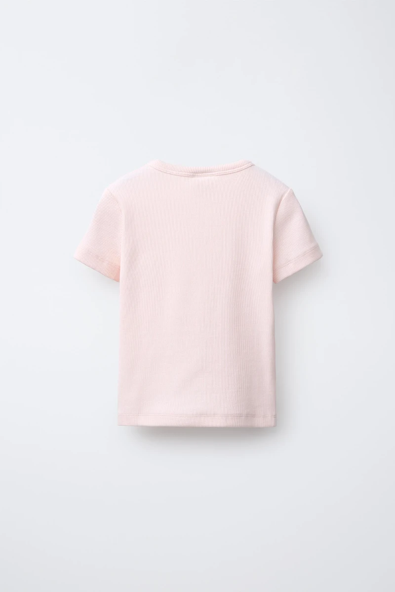 RIBBED JEWELED APPLIQUÉ SHIRT