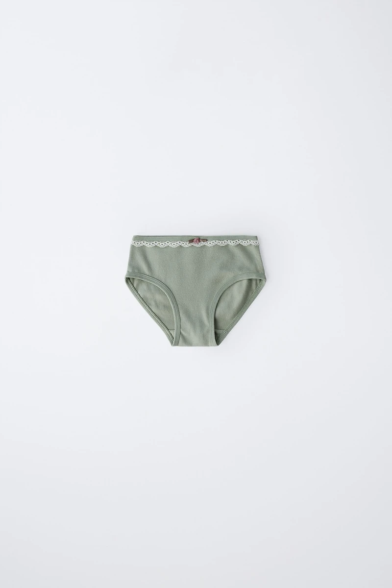 1 1/2-6 ANS/ LOT DE SIX CULOTTES À DENTELLE