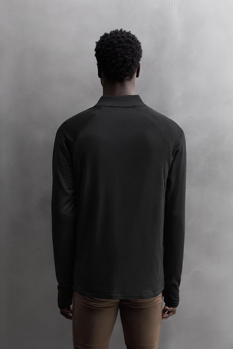 POLARTEC © QUARTER-ZIP SWEATSHIRT