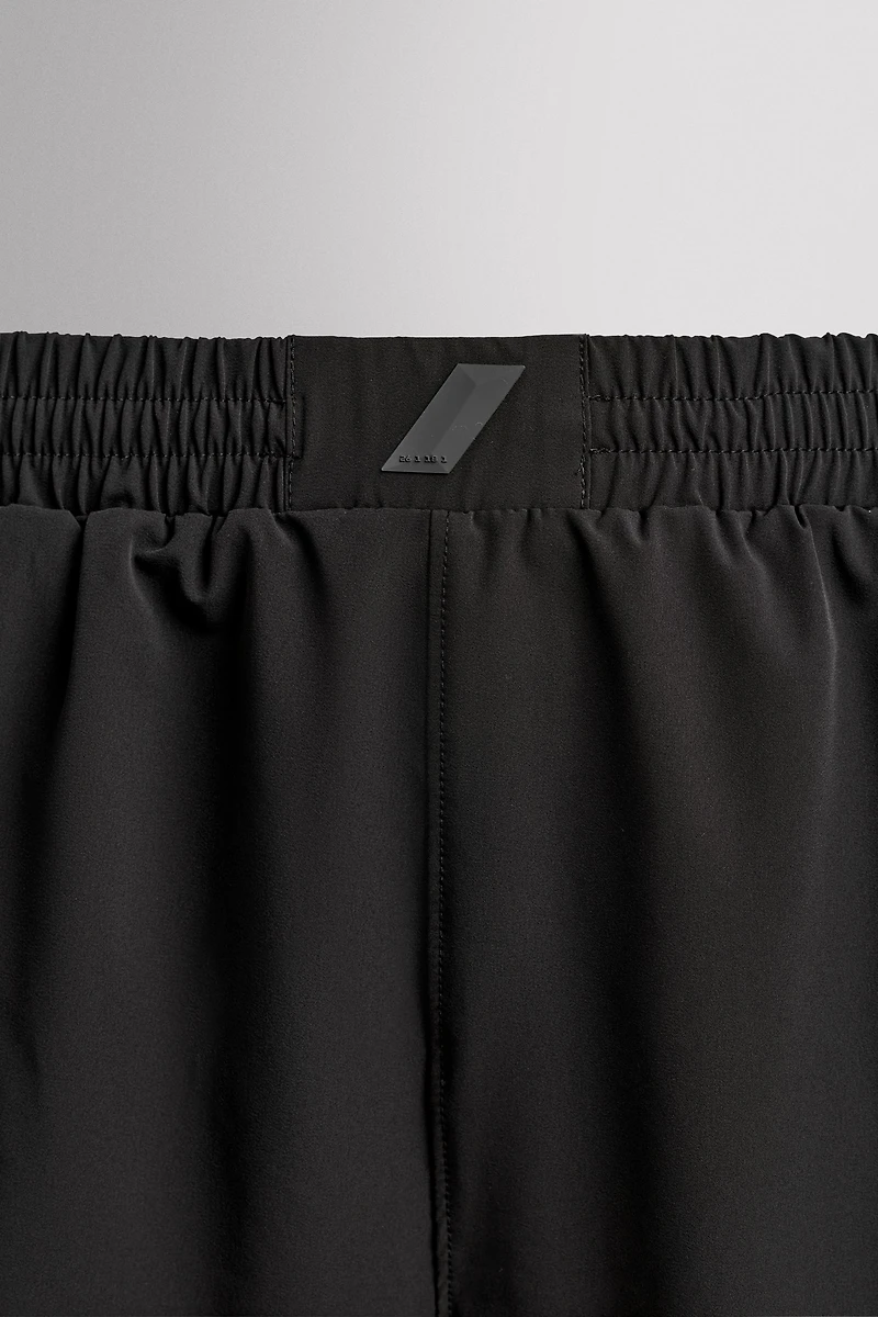 9" COMBINATION PERFORATED SHORTS