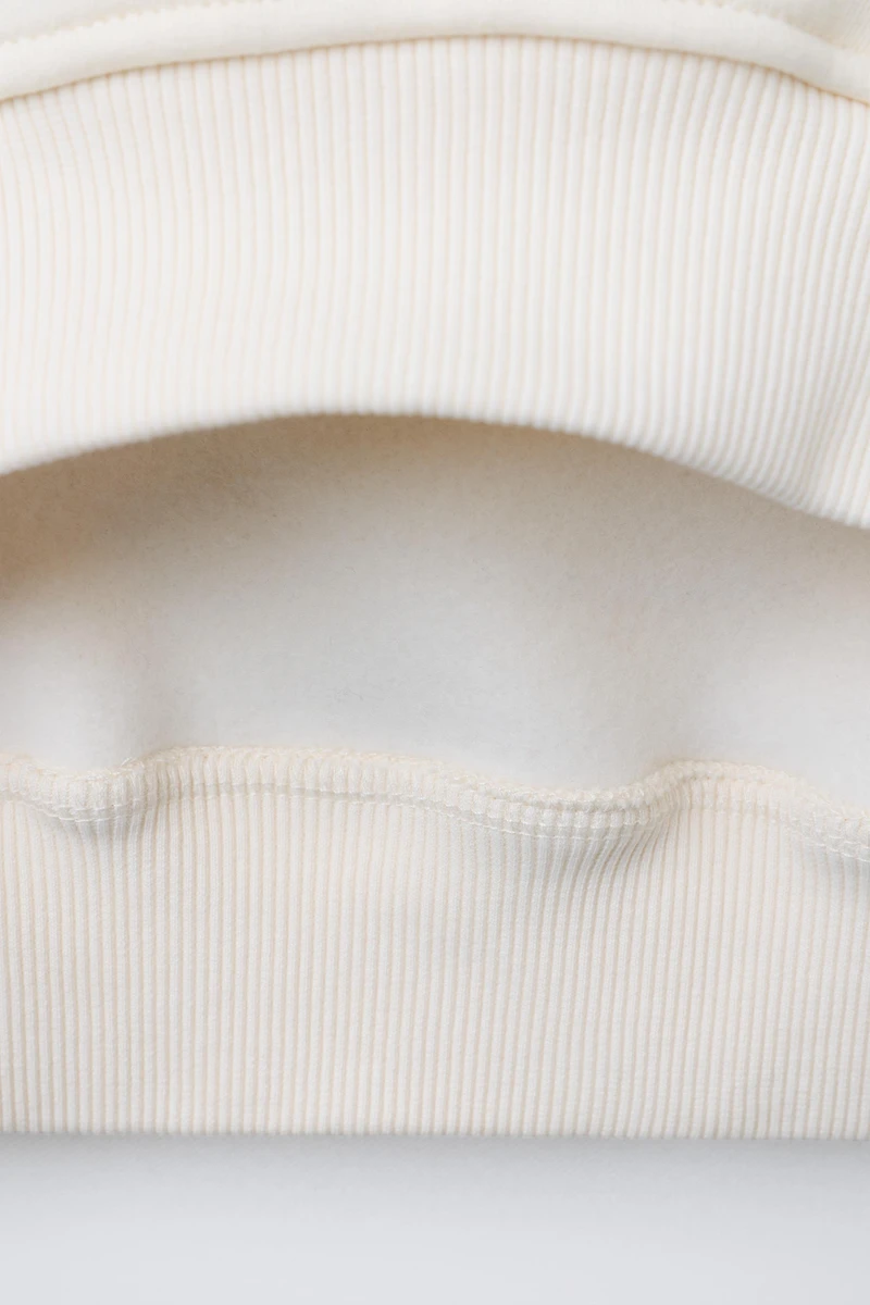 BEADED FLOWER SWEATSHIRT