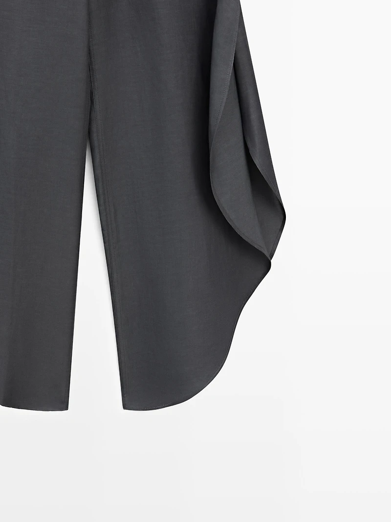 Linen blend trousers with slit details